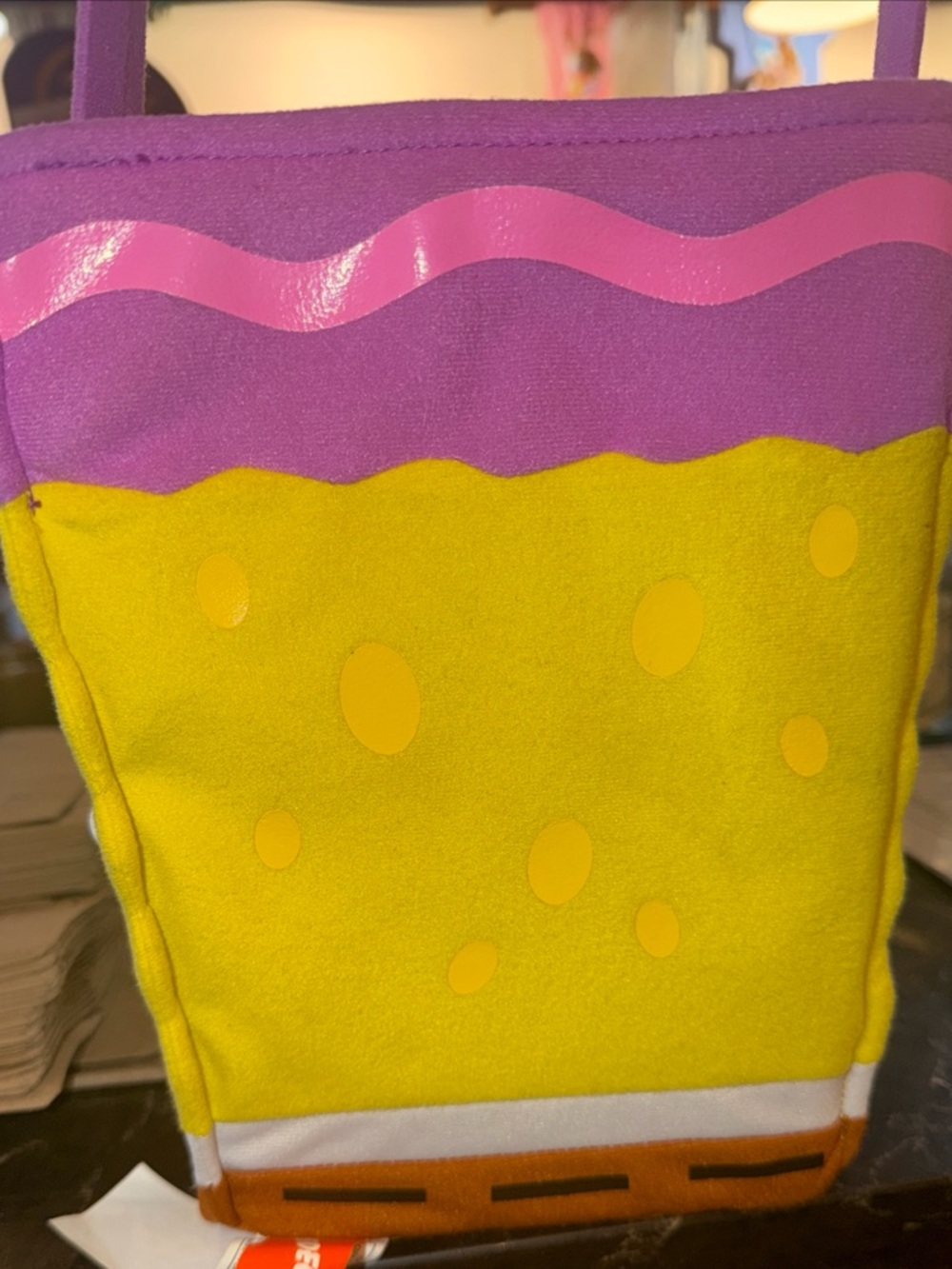 Nickelodeon Sponge  Bob Basket Tote Dangling Legs 2005 Beef Jerky Square Suckers - Picture 8 of 14